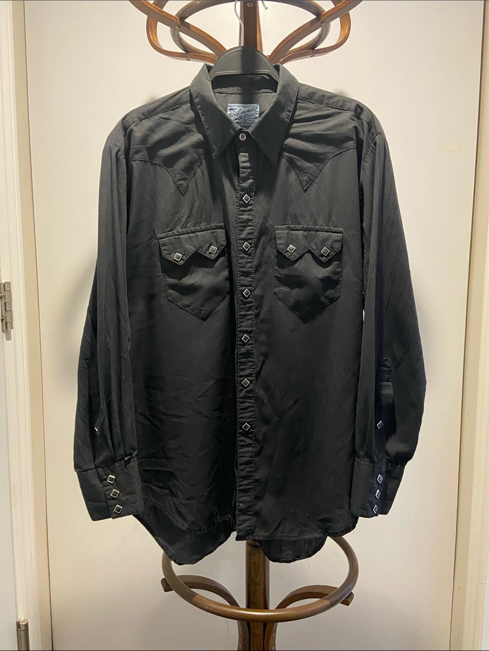 Rockmount Ranch Wear Vintage Men's Black Western Snap-Front Shirt